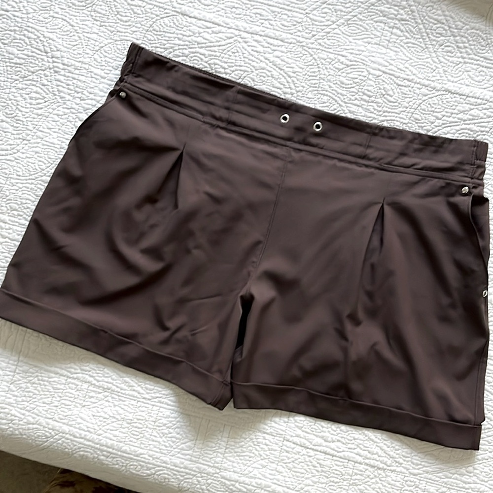 Cuffed shorts Mondetta